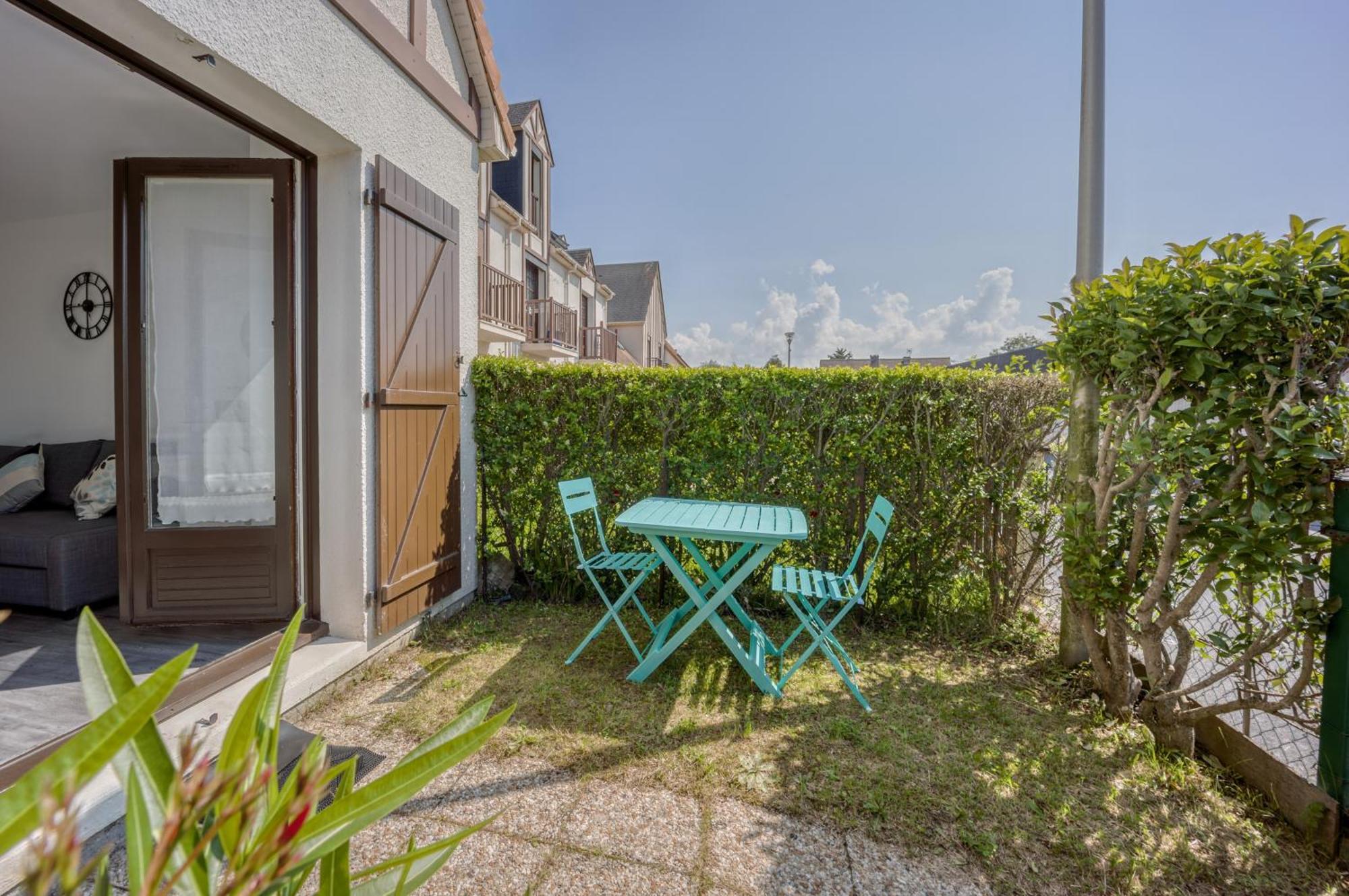 Le Petit Normand - Studio Avec Jardin A 500 M De La Plage Courseulles-sur-Mer Dış mekan fotoğraf