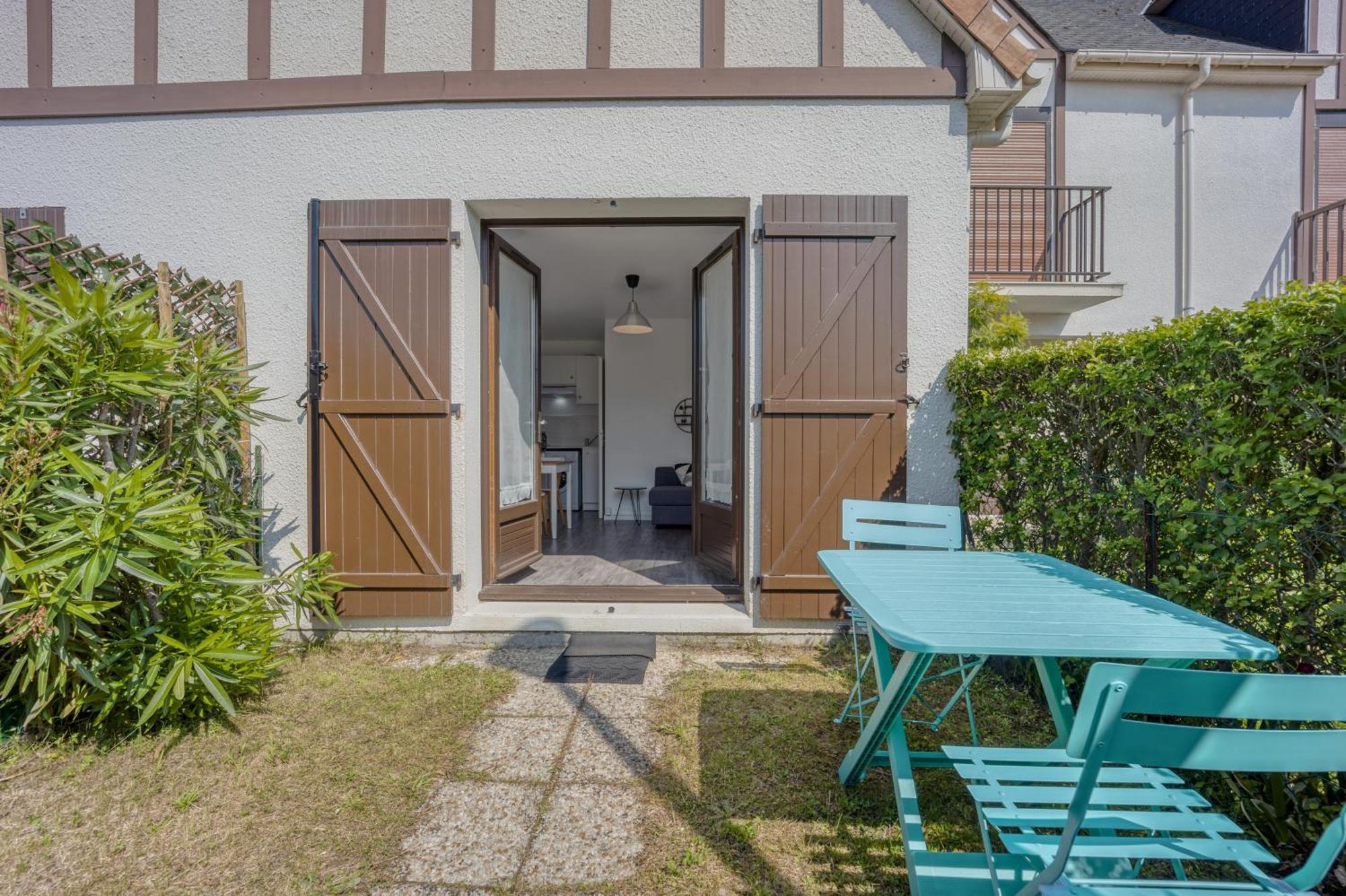 Le Petit Normand - Studio Avec Jardin A 500 M De La Plage Courseulles-sur-Mer Dış mekan fotoğraf