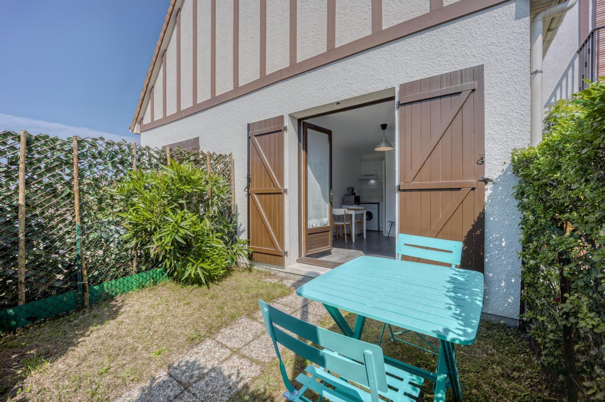 Le Petit Normand - Studio Avec Jardin A 500 M De La Plage Courseulles-sur-Mer Dış mekan fotoğraf